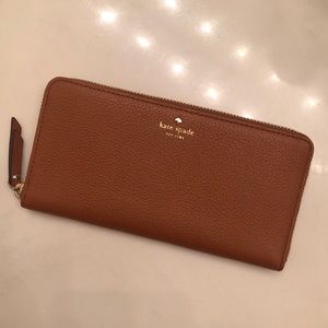 Kate Spade wallet. BRAND NEW